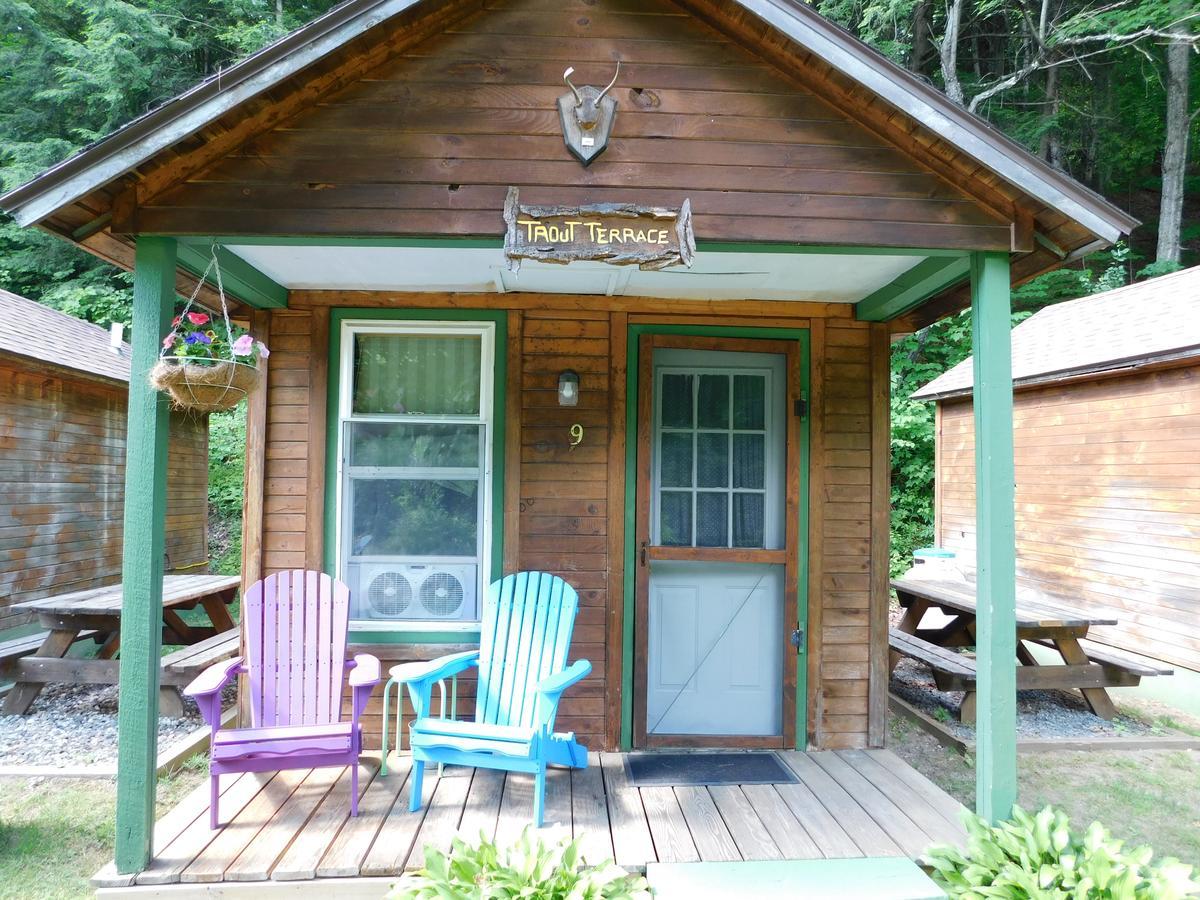 Pine Crest Motel & Cabins Barton 외부 사진