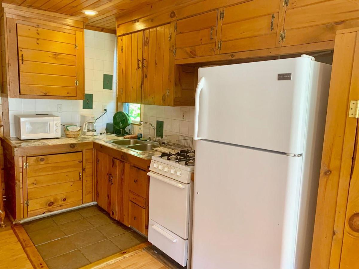 Pine Crest Motel & Cabins Barton 외부 사진