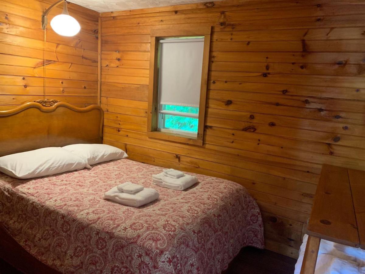 Pine Crest Motel & Cabins Barton 외부 사진