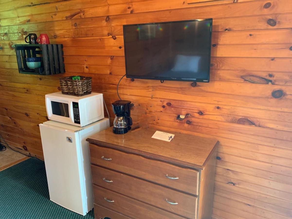 Pine Crest Motel & Cabins Barton 외부 사진