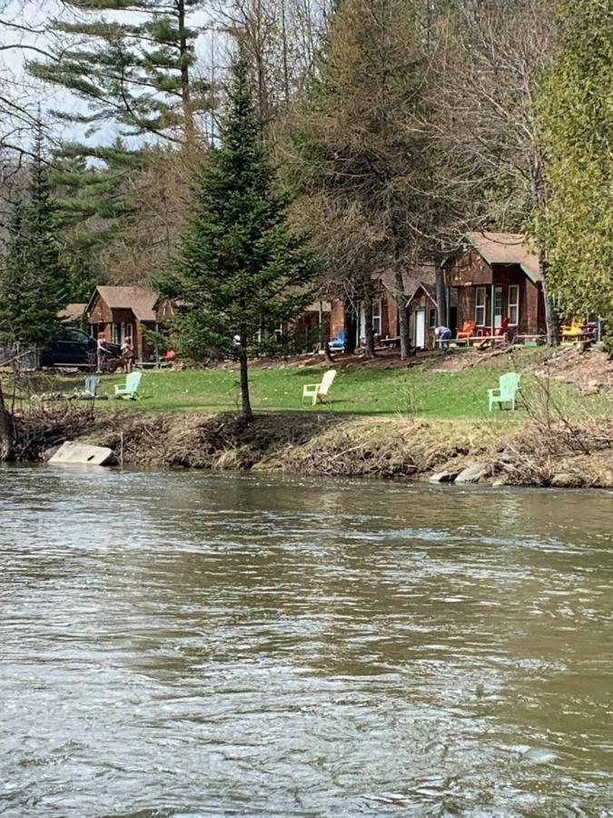 Pine Crest Motel & Cabins Barton 외부 사진